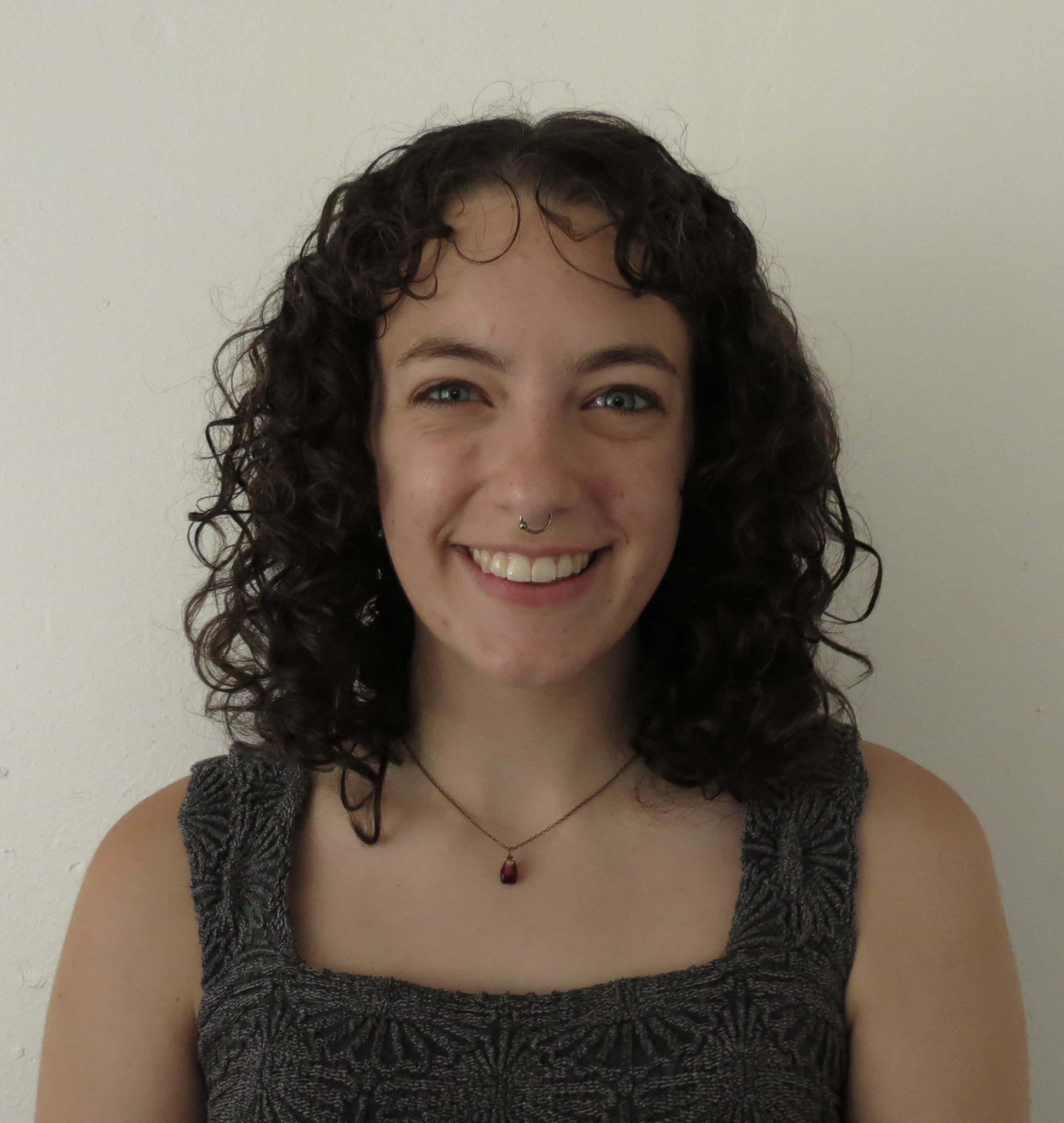 headshot of Alaina Smith